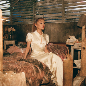 穿瑜伽裤被c出白浆国产
